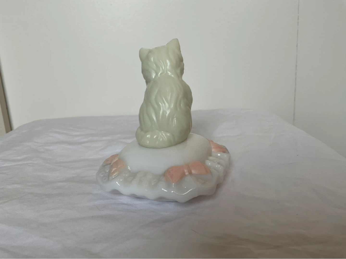 Vintage 1970’s “Sitting Pretty” cat pillow cologne bottle - photo 4