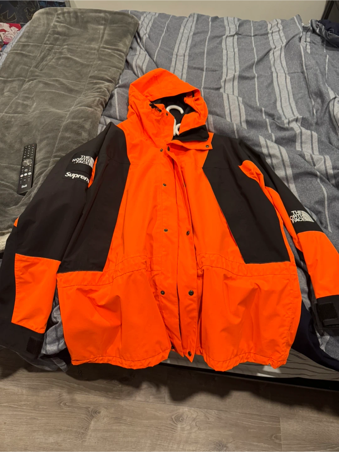 Brand new supreme the north face parka