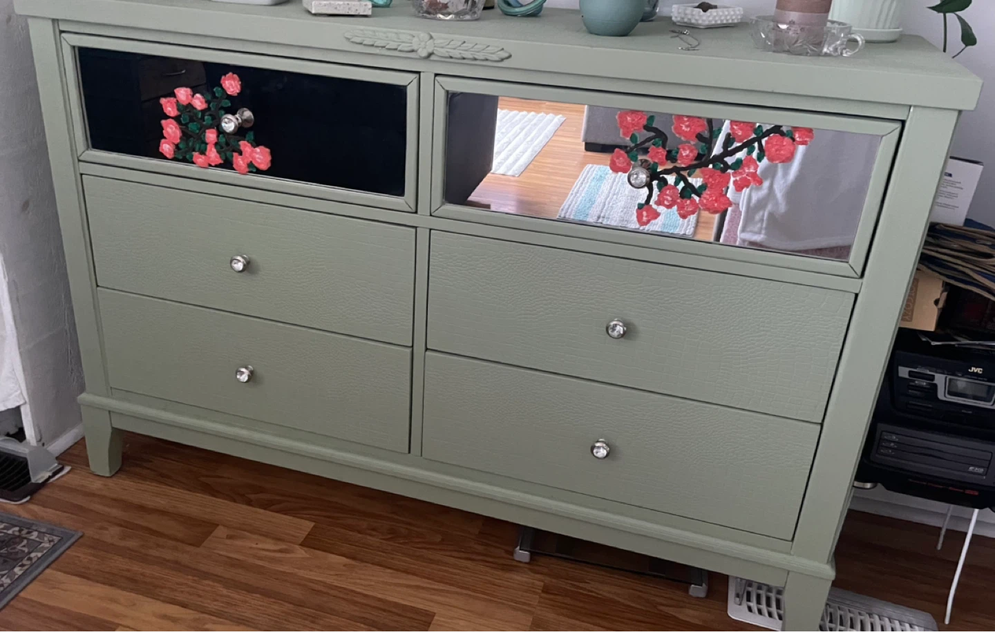 🌱FREE 🌱Sage Green Dresser with Decorative Mirror Inserts