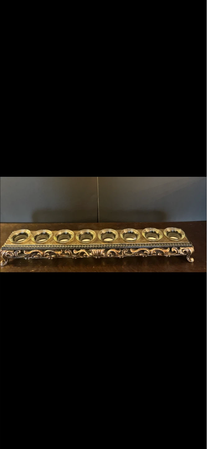 8-Tealight Holder Candelabra
