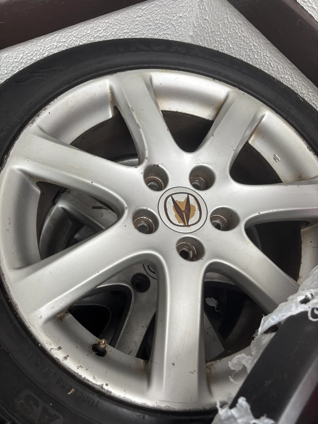 Set of 4 Acura Alloy Wheels and Tires - photo 2