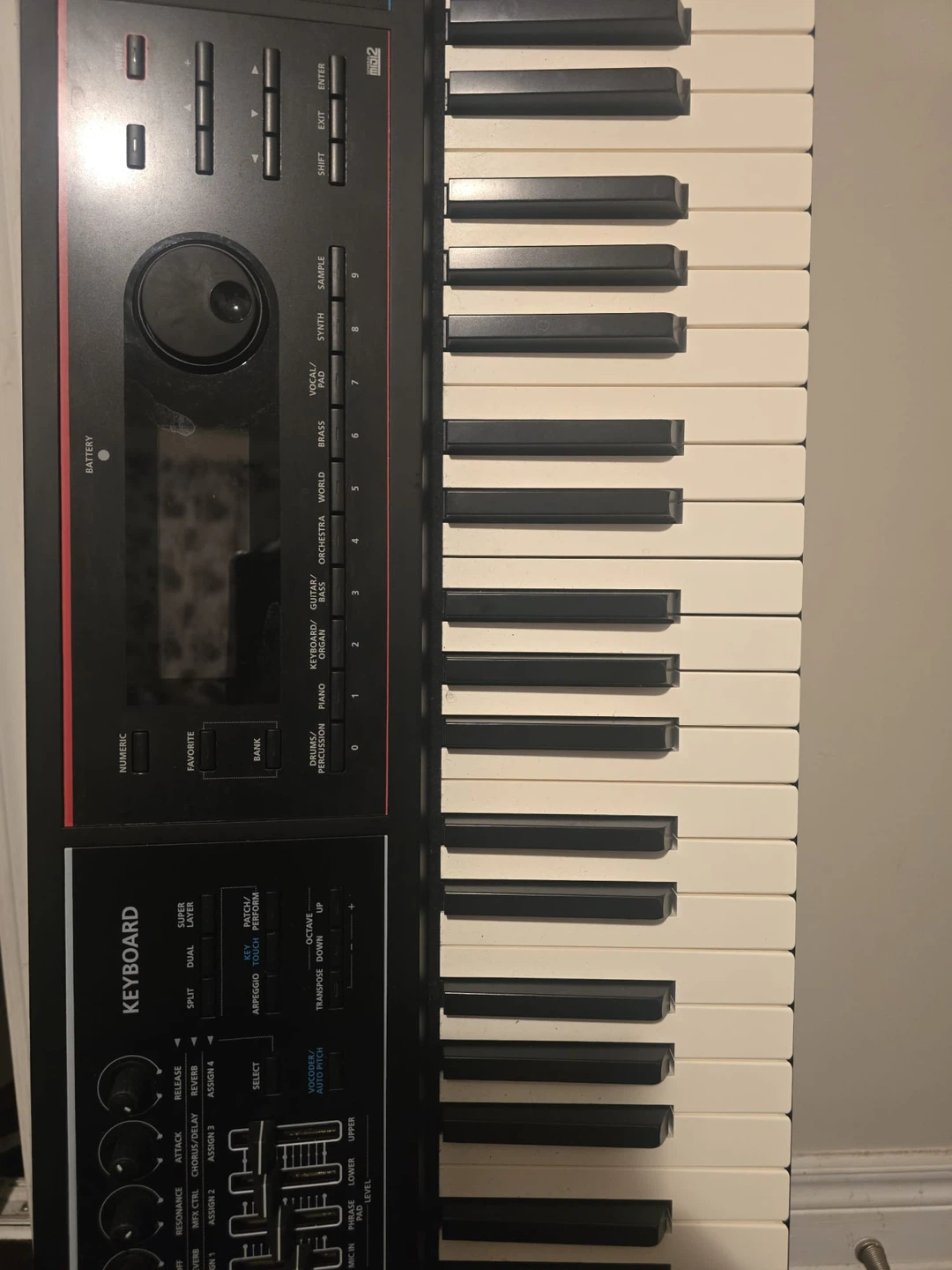 Roland Juno DS61 Synthesizer-Black
