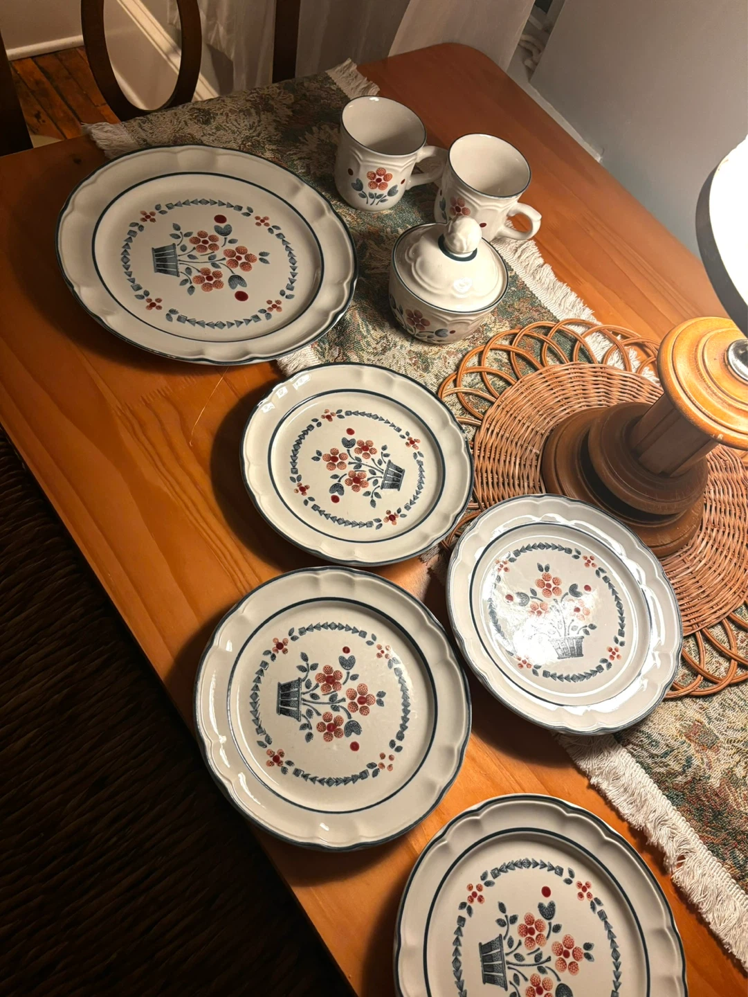 Vintage Brambleberry Dinnerware Set - photo 3
