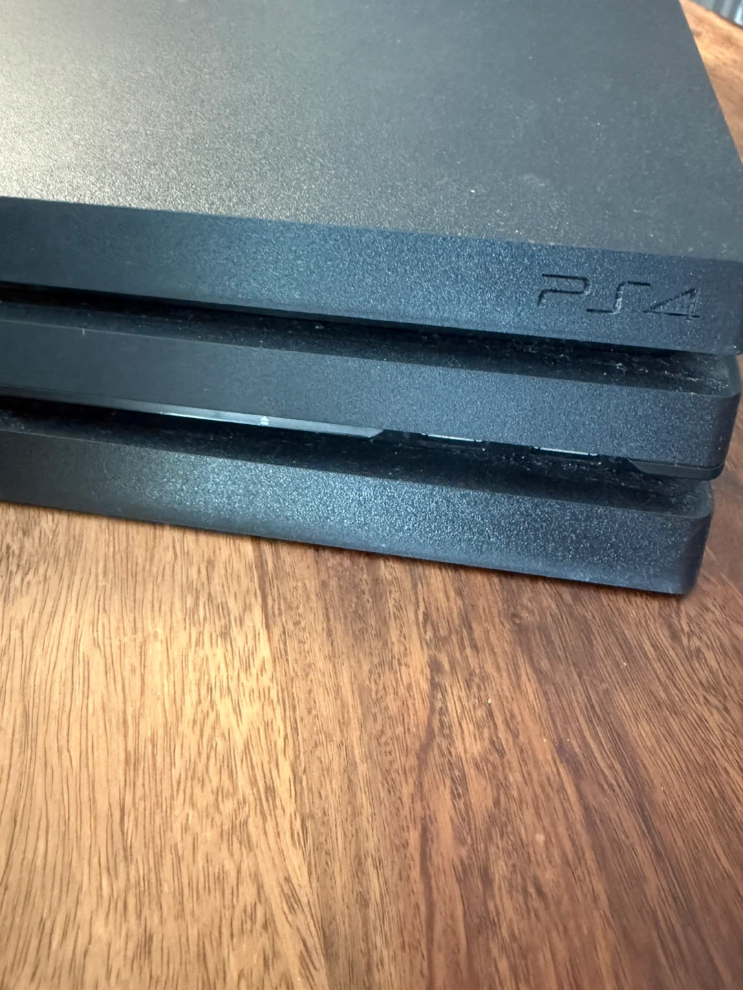PlayStation 4 Pro 1TB Console with 2 Controllers and Game - photo 5