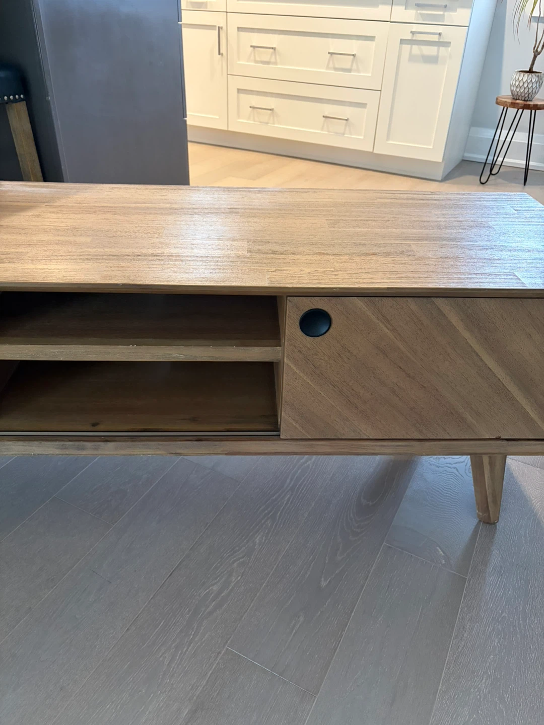Modern TV Stand - Wood - photo 2