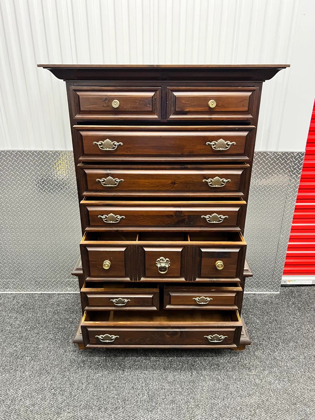 Vintage Dark Wood Tall Dresser 12 Drawers 20%OFF+ FREE DELIVERY - photo 4