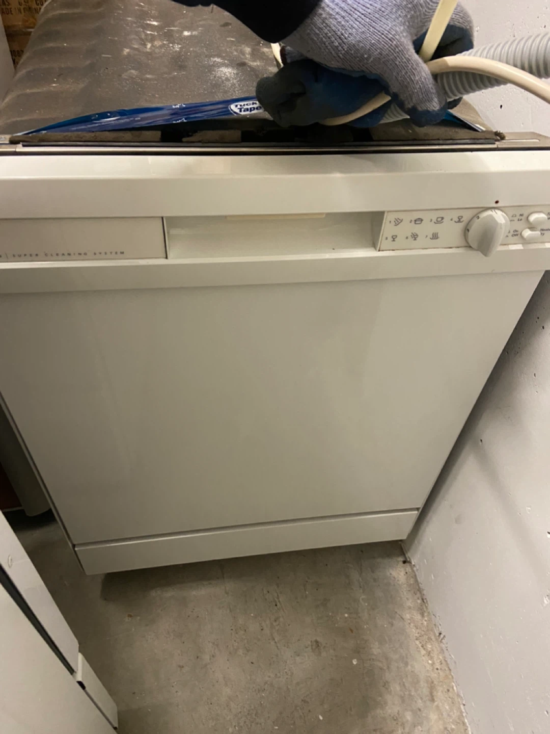 Bosch White Dishwasher