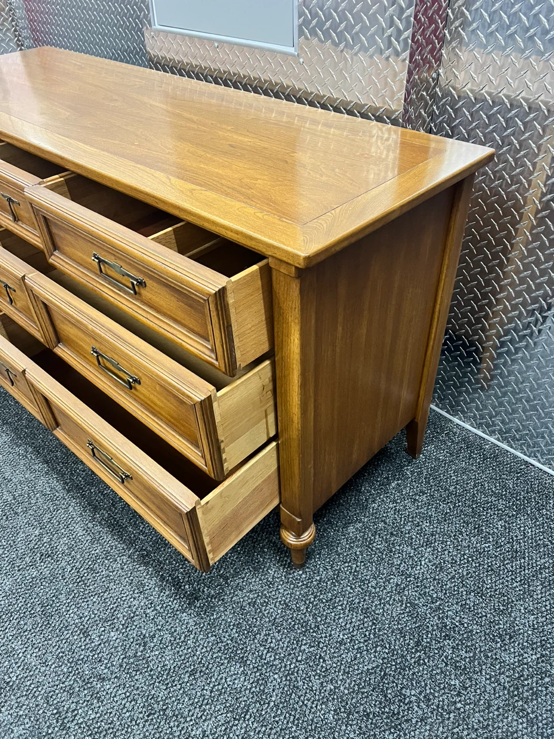 MCM Dresser from White Furniture Co. 20%OFF+FREE DELIVERY - photo 3