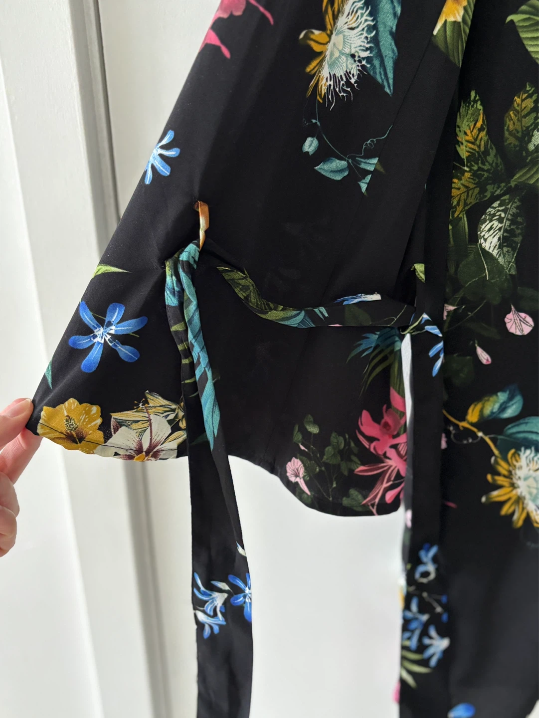 Dex Black Floral Print Dress with Tie Sleeves Size S - photo 4