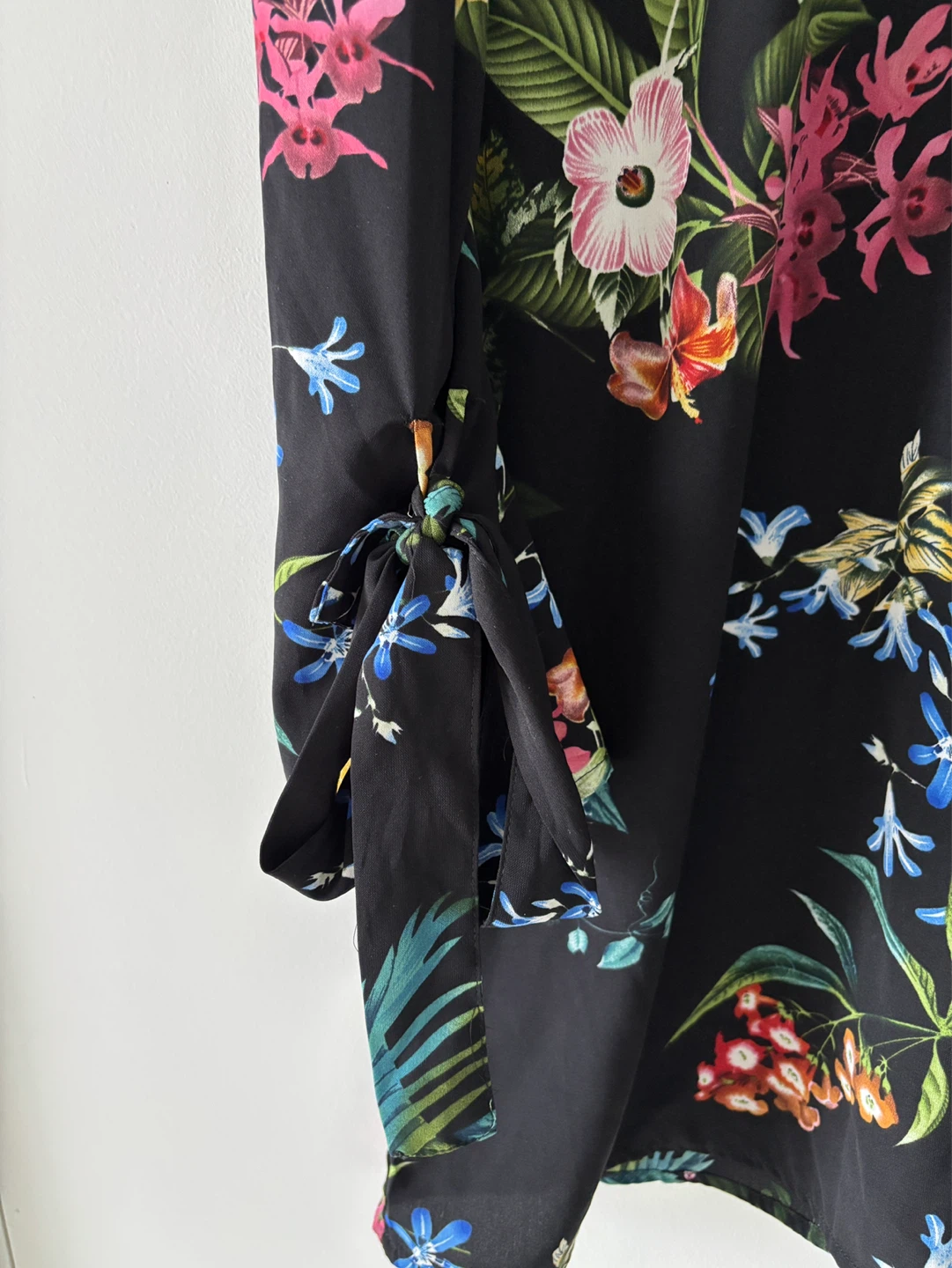 Dex Black Floral Print Dress with Tie Sleeves Size S - photo 3