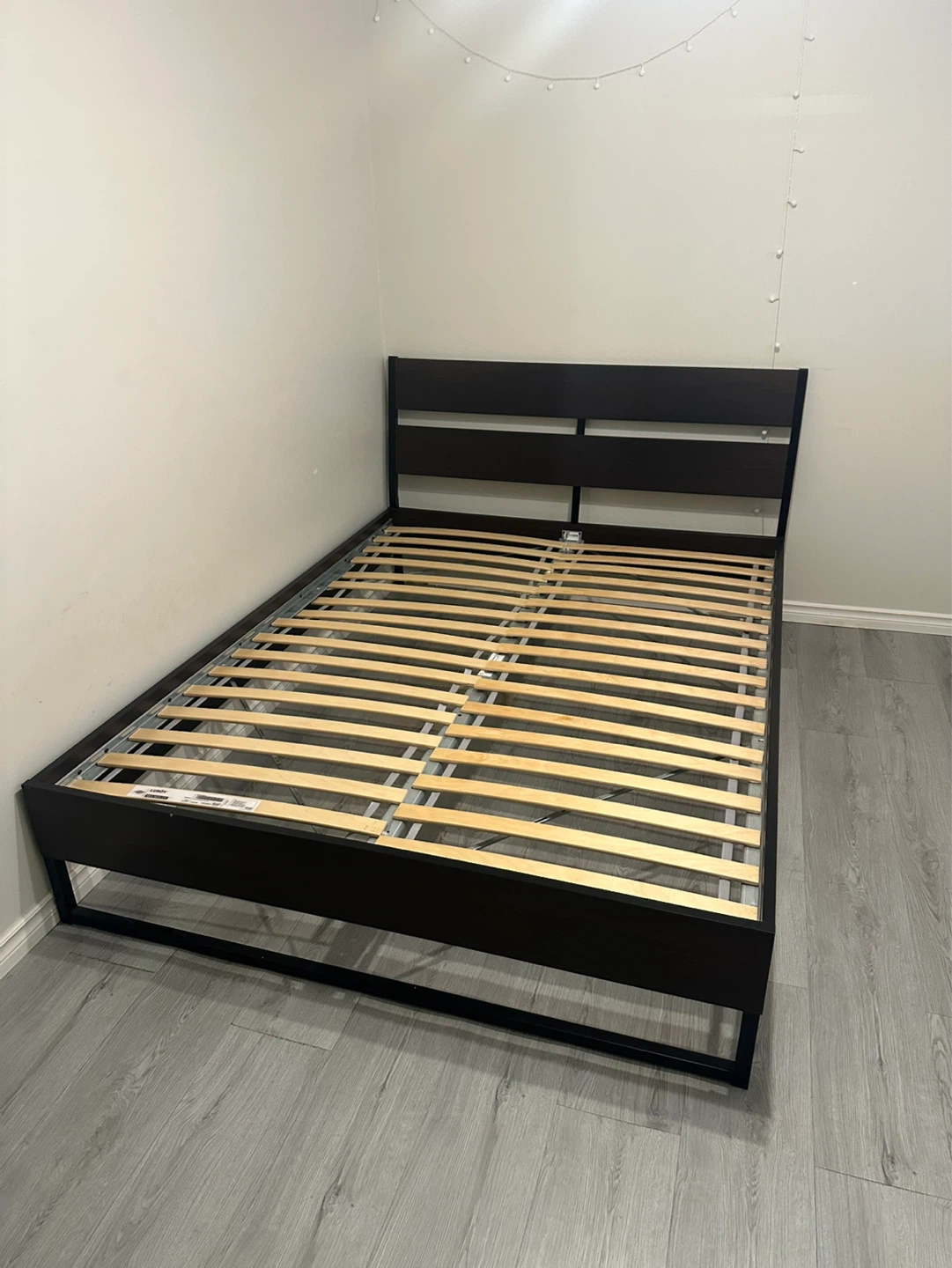 Double size bed frame *Free delivery