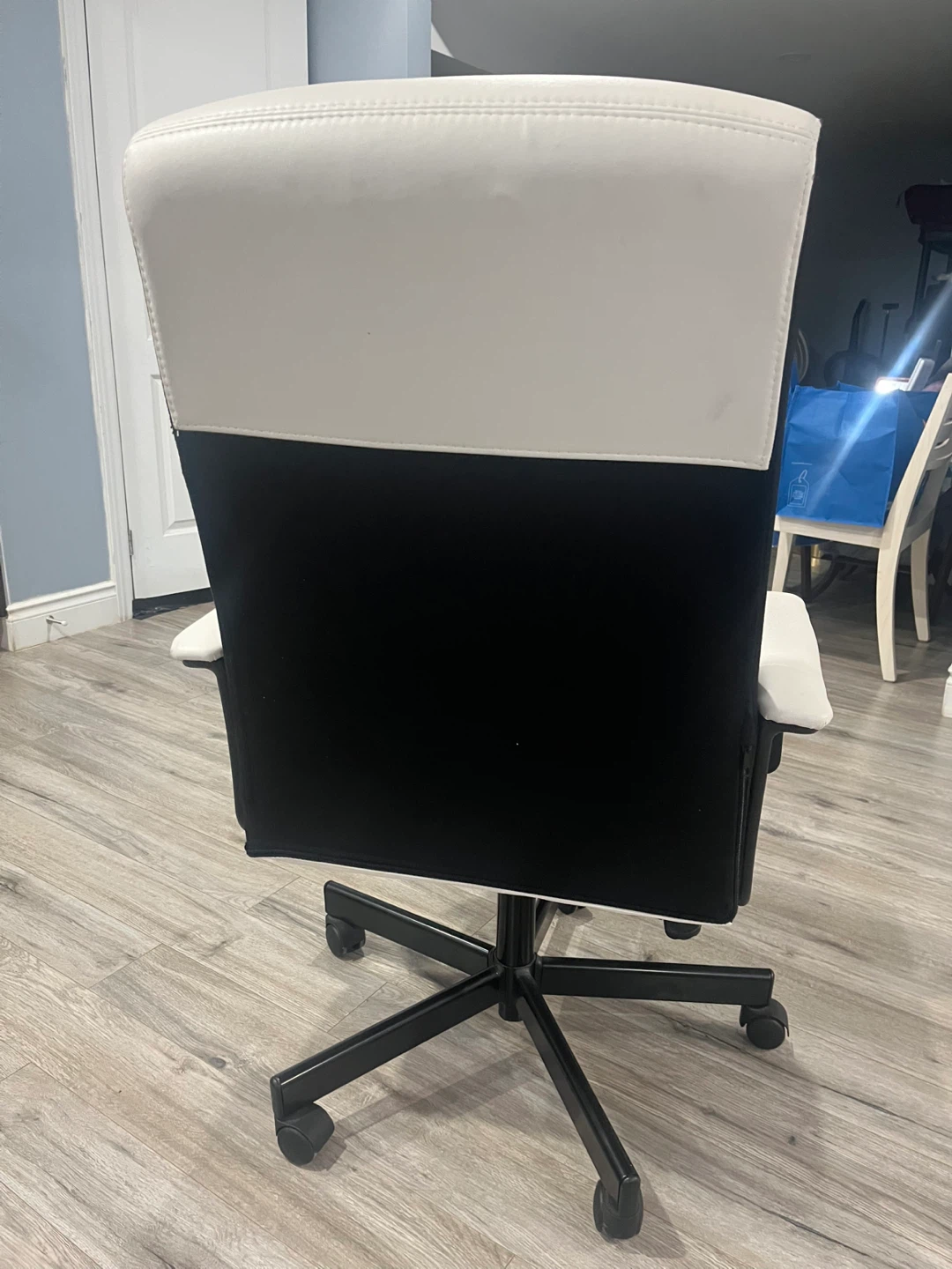 White Executive Office Chair - photo 3