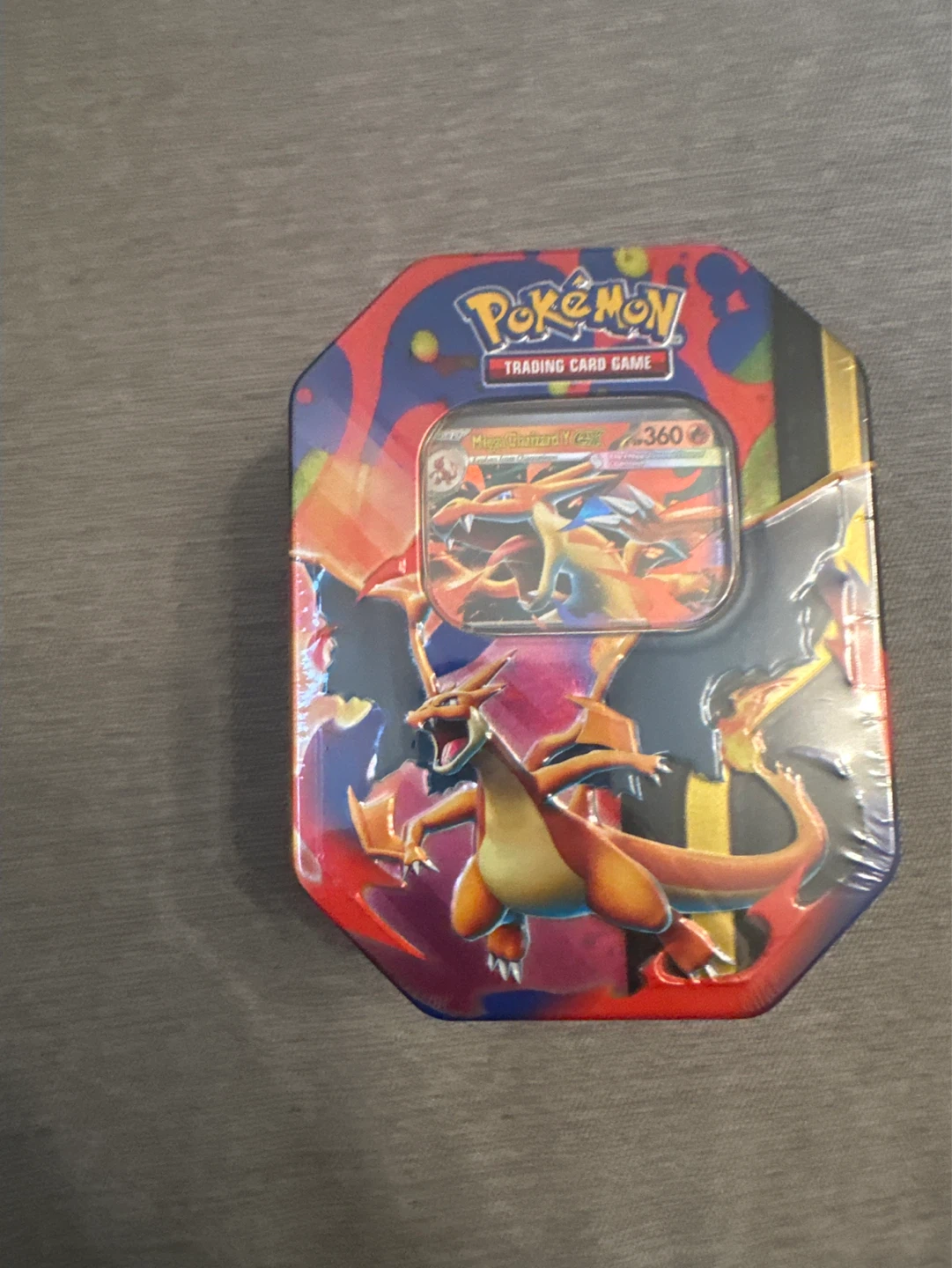 Pokemon mega Charizard y ex tin