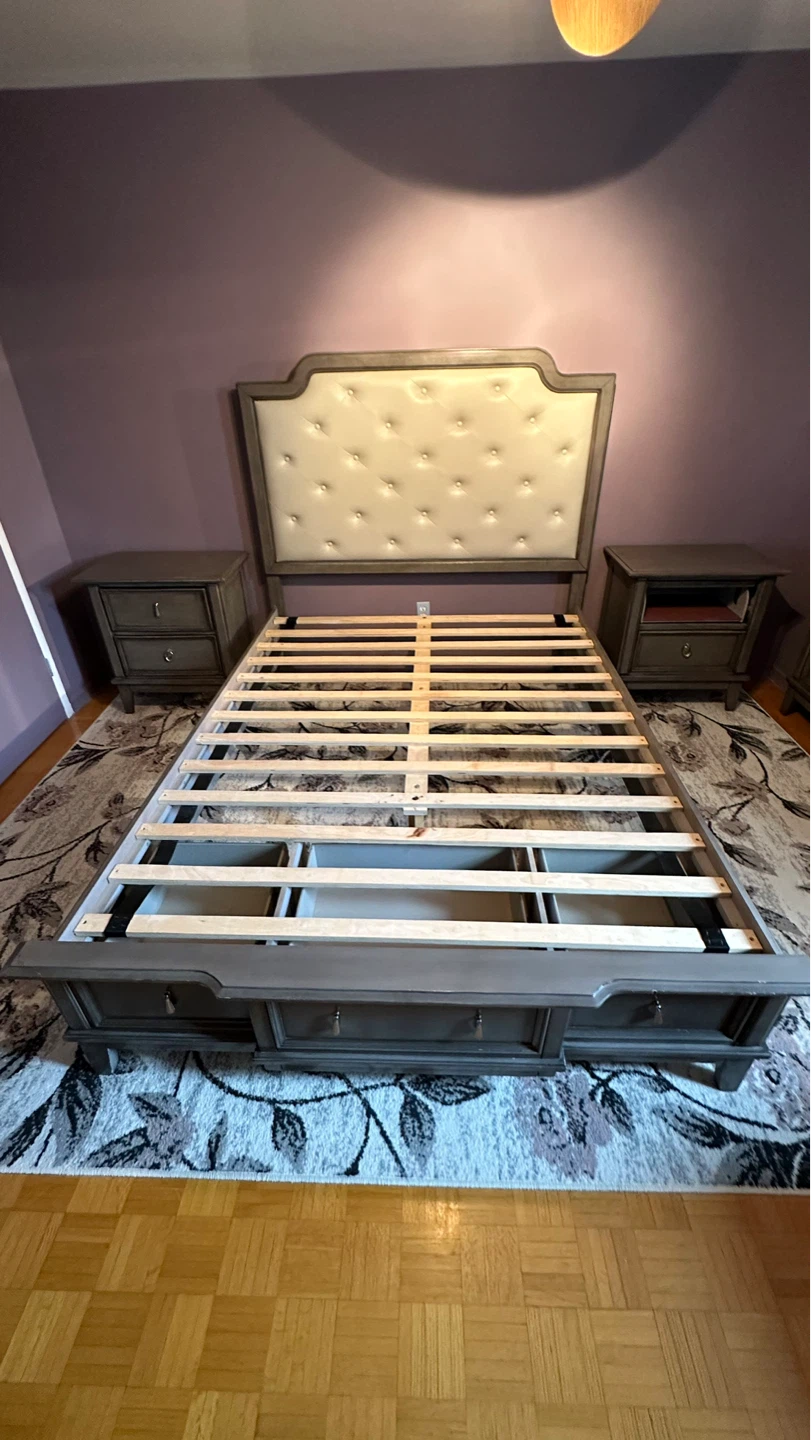Bedroom set
