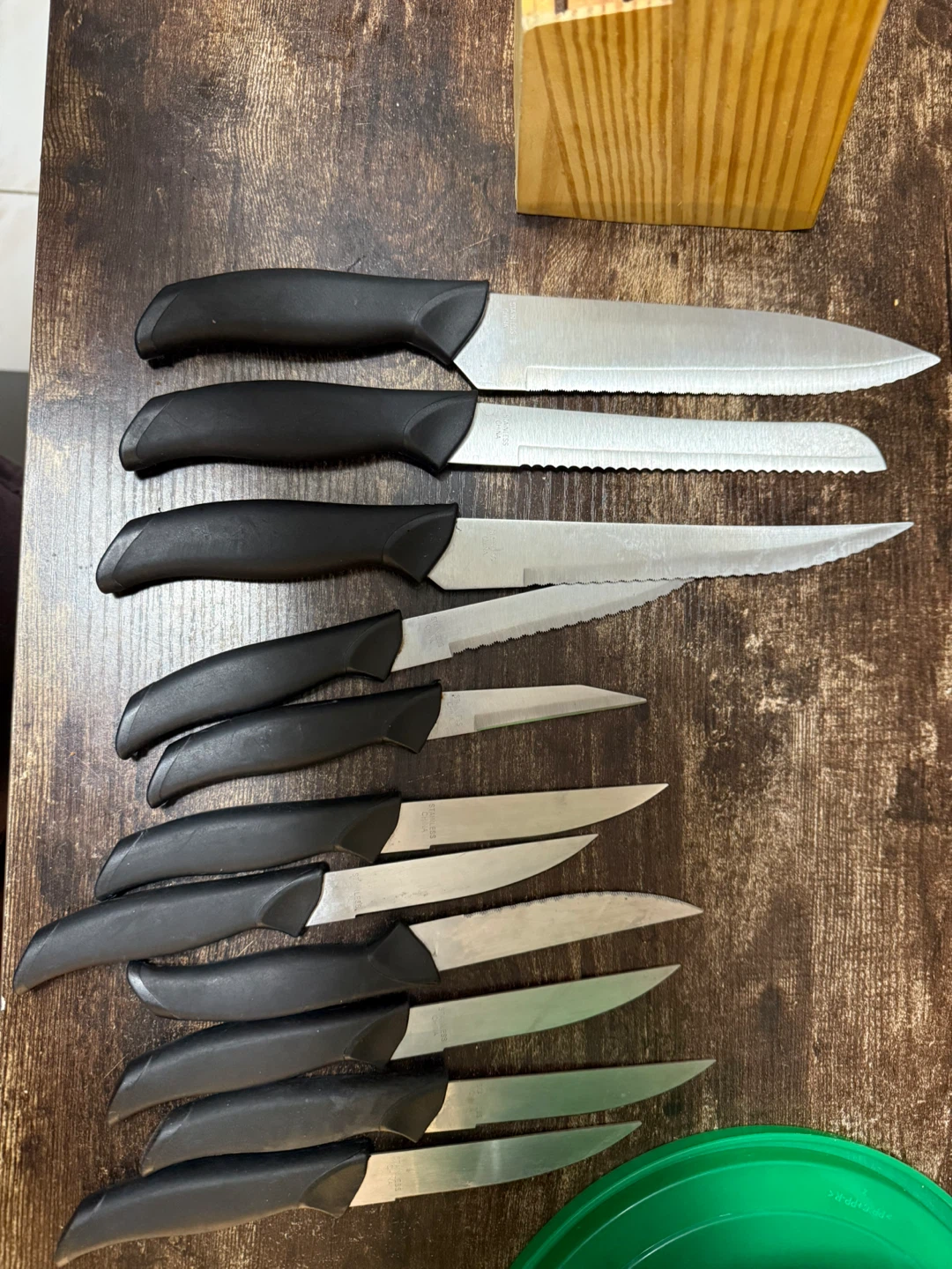 Kitchen Knife Set with Wooden Block - photo 2