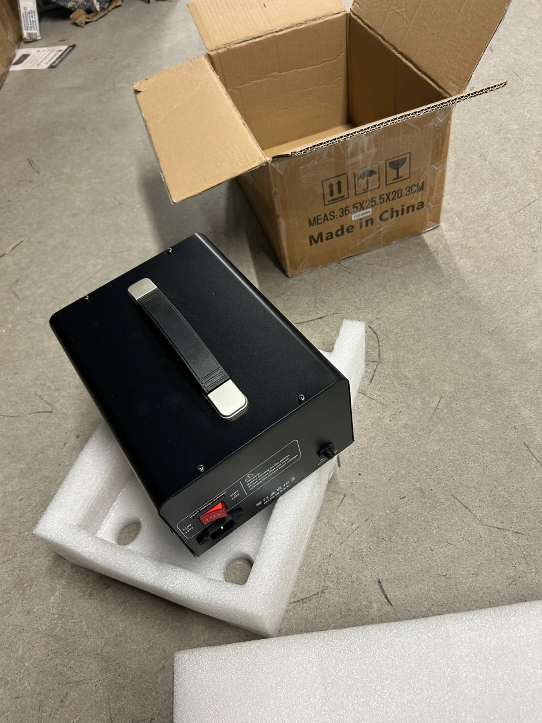 YINLEADER VTUS-5000VA Step Up/Down Voltage Transformer - photo 5