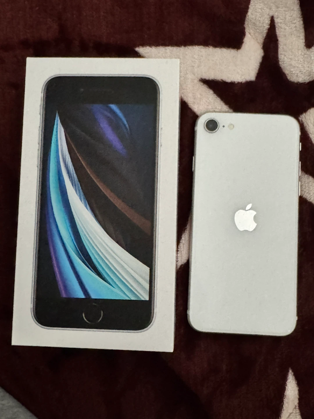 Apple iPhone SE (2nd Gen) - White