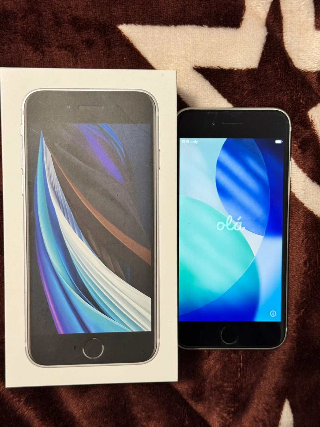 Apple iPhone SE (2nd Gen) - White - photo 3