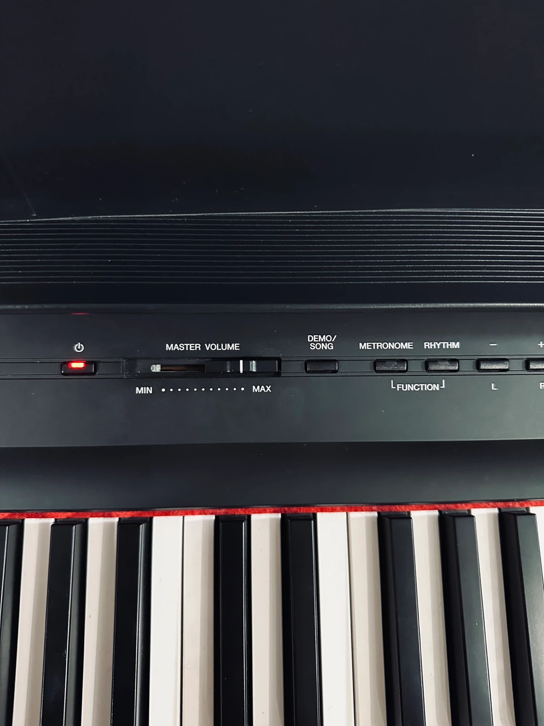 Top Quality Yamaha  Weighted Keys Piano Keyboard + 3 pedals - photo 3