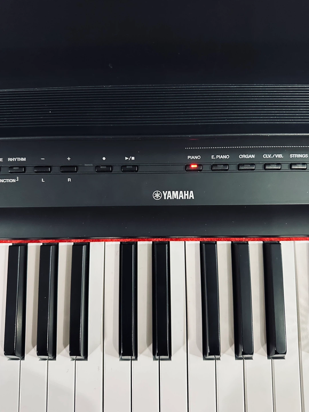 Top Quality Yamaha  Weighted Keys Piano Keyboard + 3 pedals - photo 4