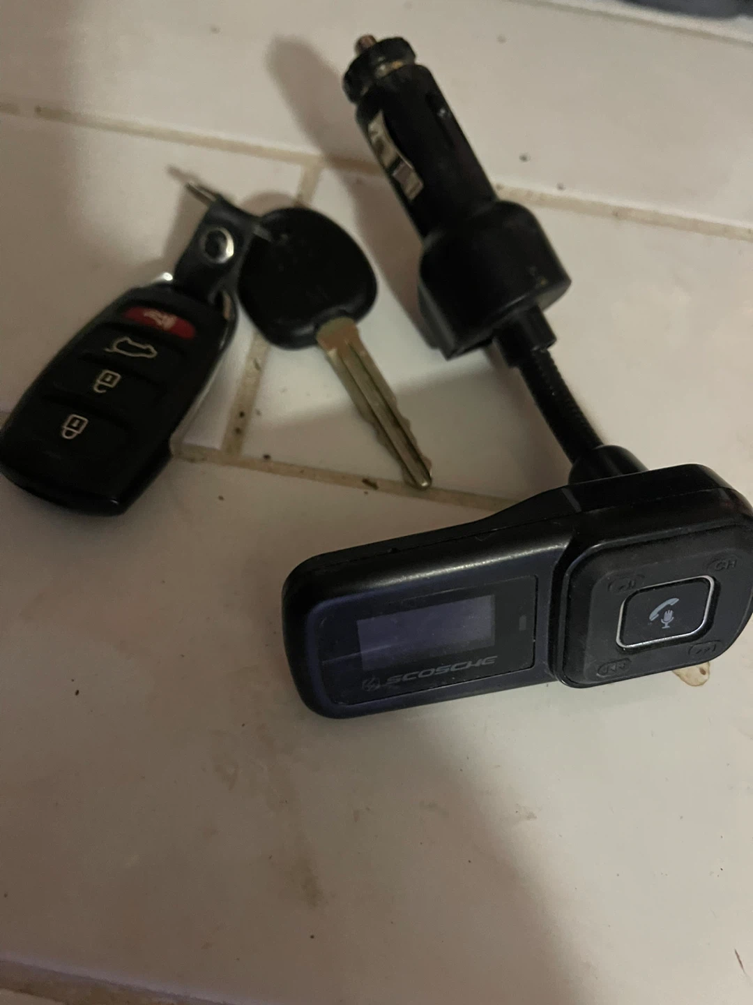 Scosche FM Transmitter Car Charger
