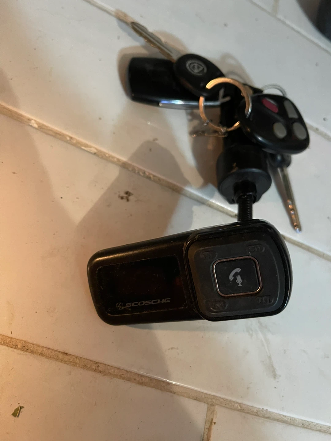 Scosche FM Transmitter Car Charger - photo 2