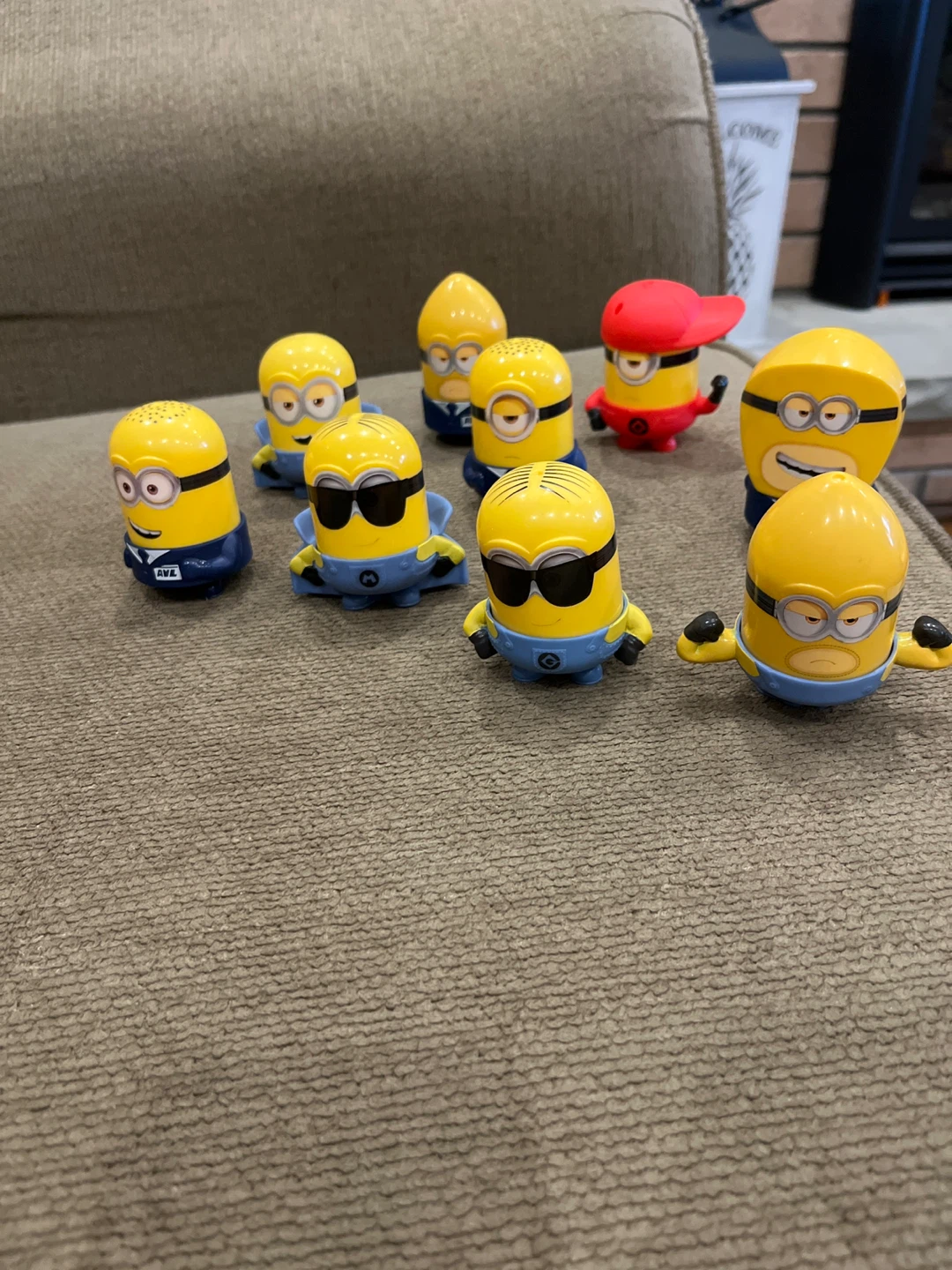 Set of 9 Minions Figures