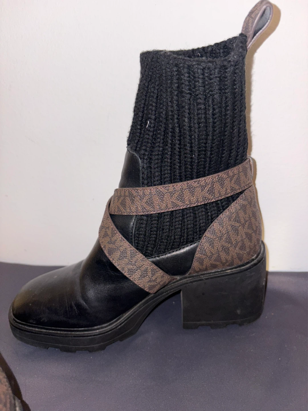 Michael Kors Black Leather Knit Ankle Boots - photo 4