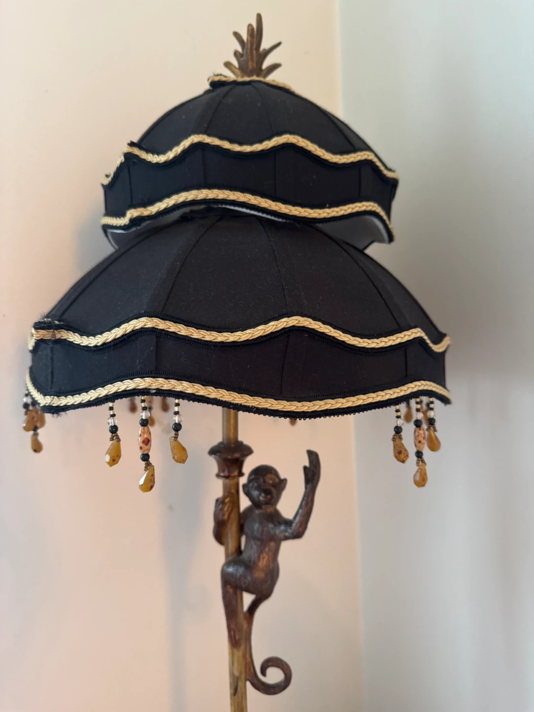 Vintage Monkey Table Lamp with Black Pagoda Shade - photo 2