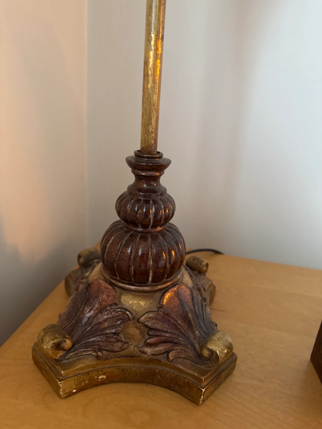 Vintage Monkey Table Lamp with Black Pagoda Shade - photo 3