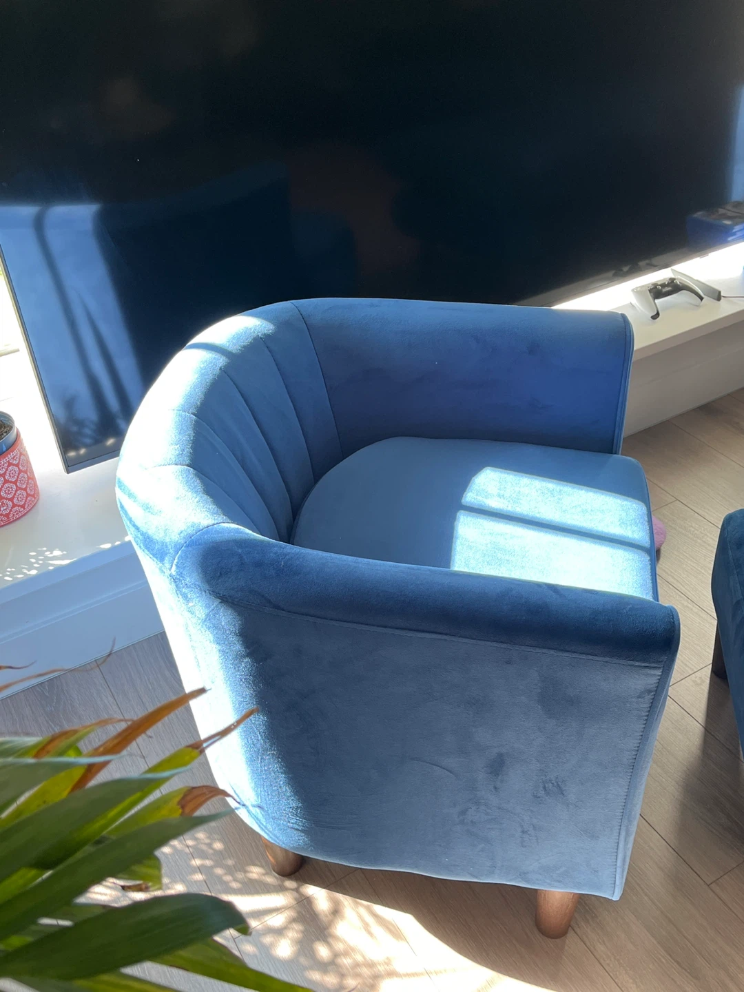 Blue Velvet Accent Chair with Ottoman - photo 3