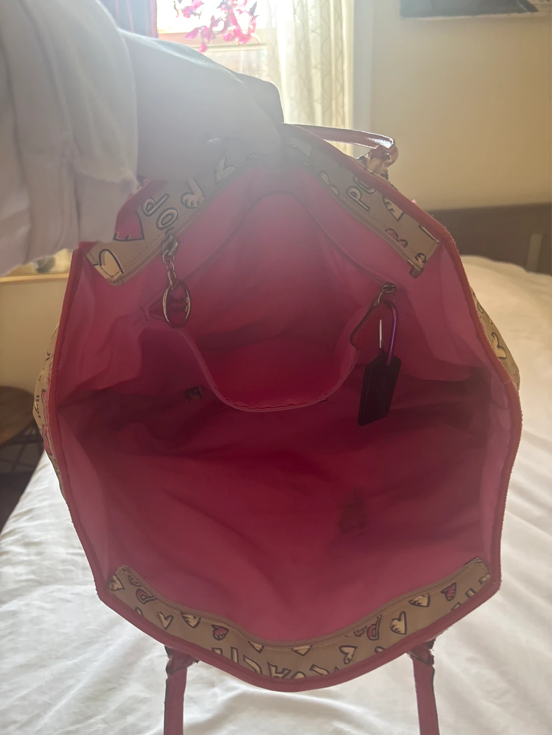 Coach Poppy Tote Bag with Hearts - photo 3
