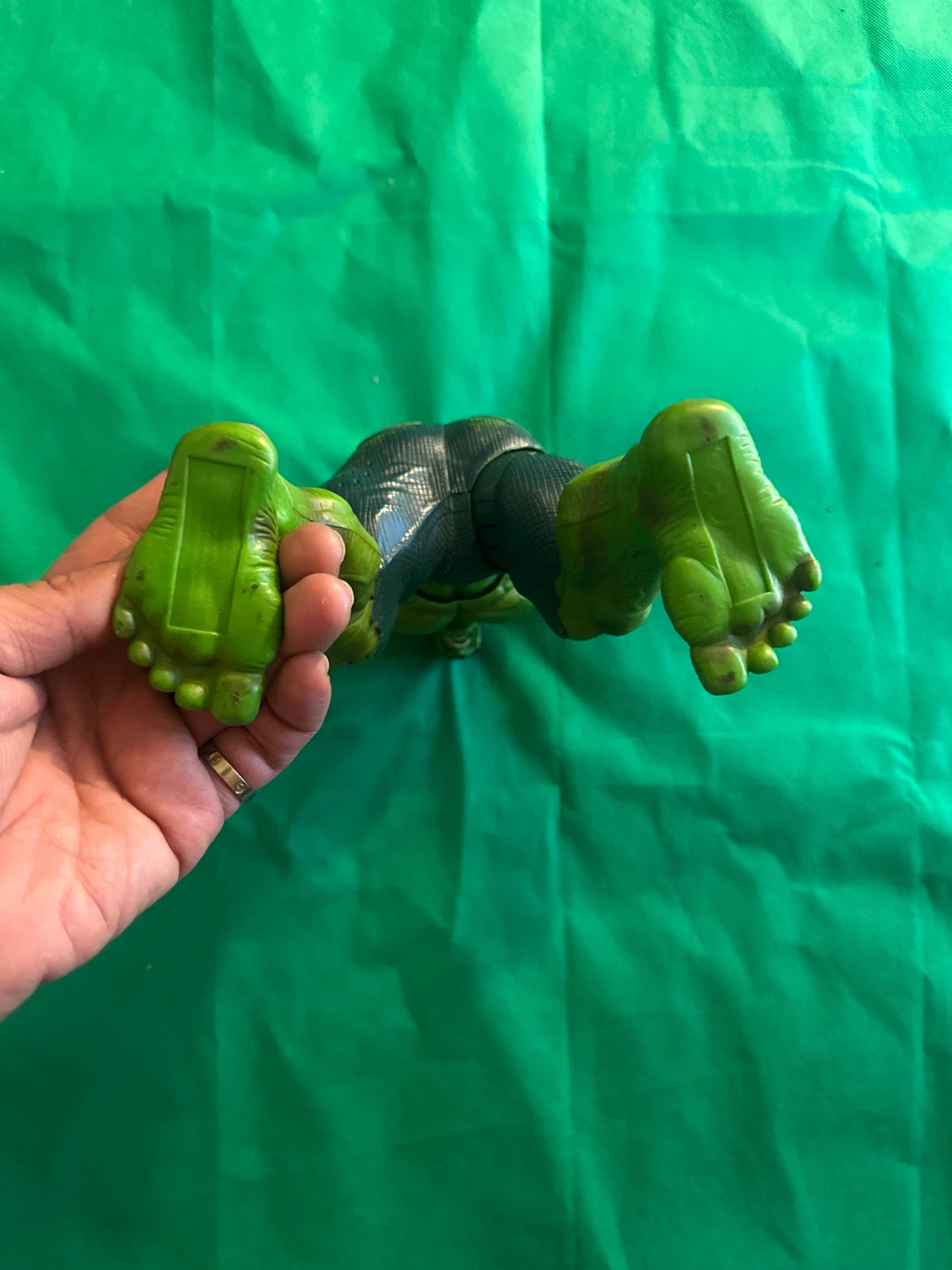 Hulk Action Figure - photo 4