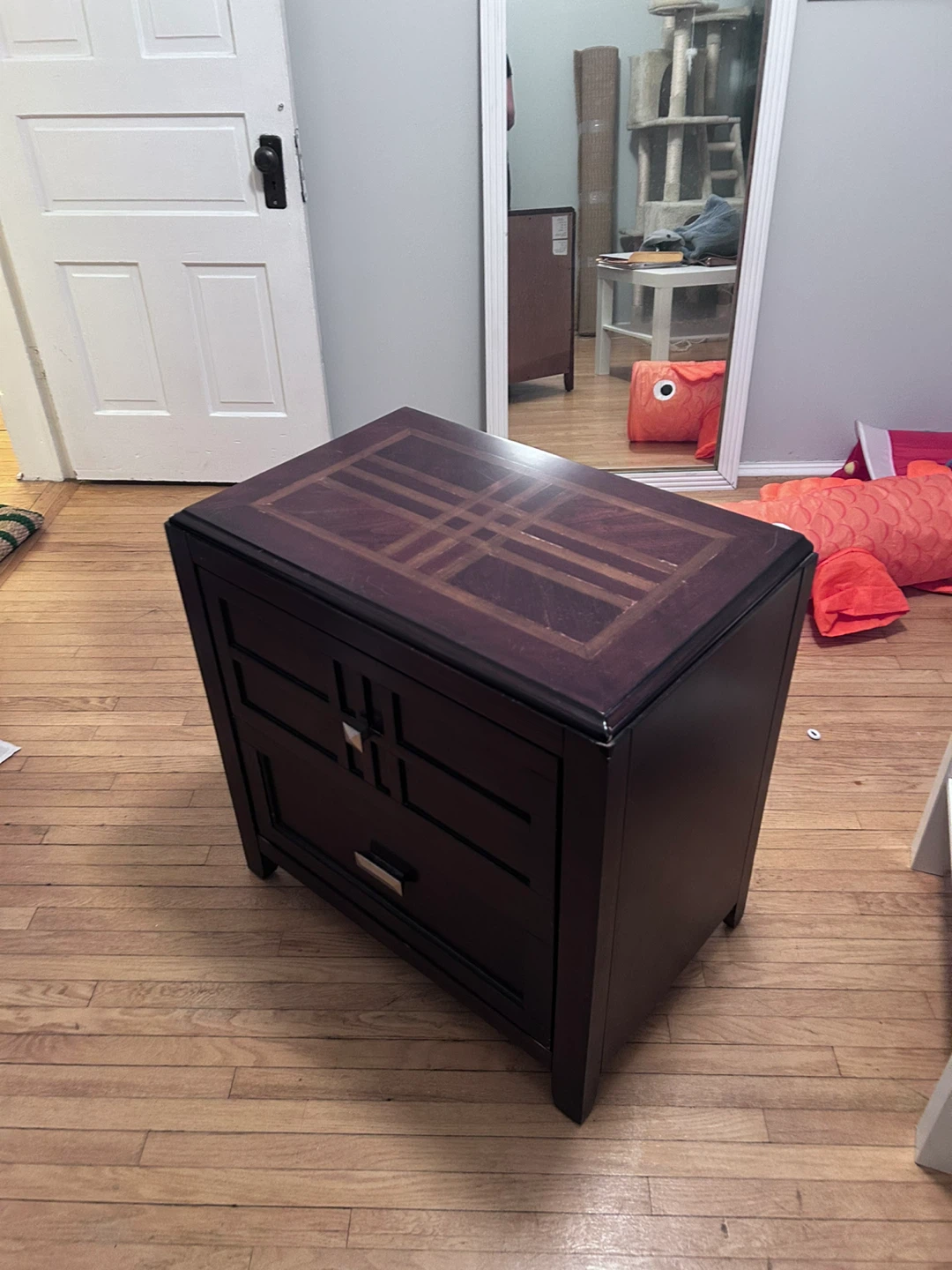 Standard Furniture Nightstand Model 90050