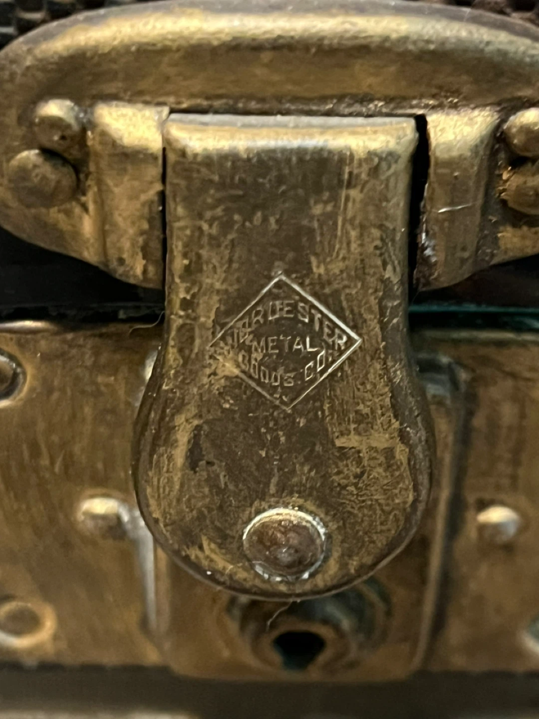 Worcester Metal Goods Co. Vintage Steamer Trunk - photo 3