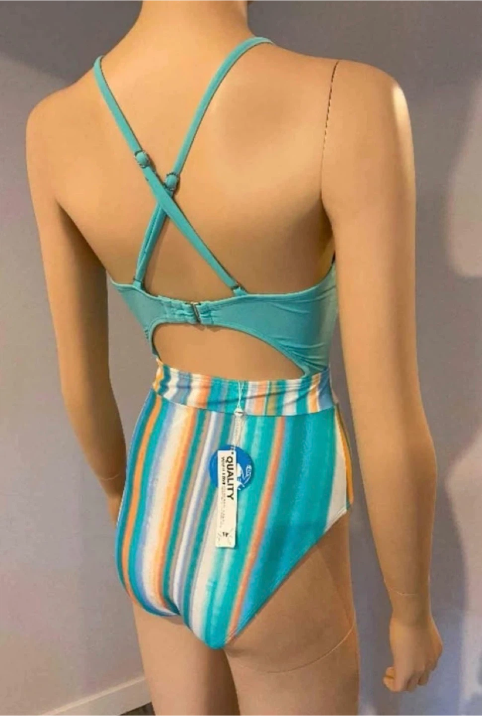 NWT: Cupshe One-Piece Cutout Bathing Suit - Small - photo 5
