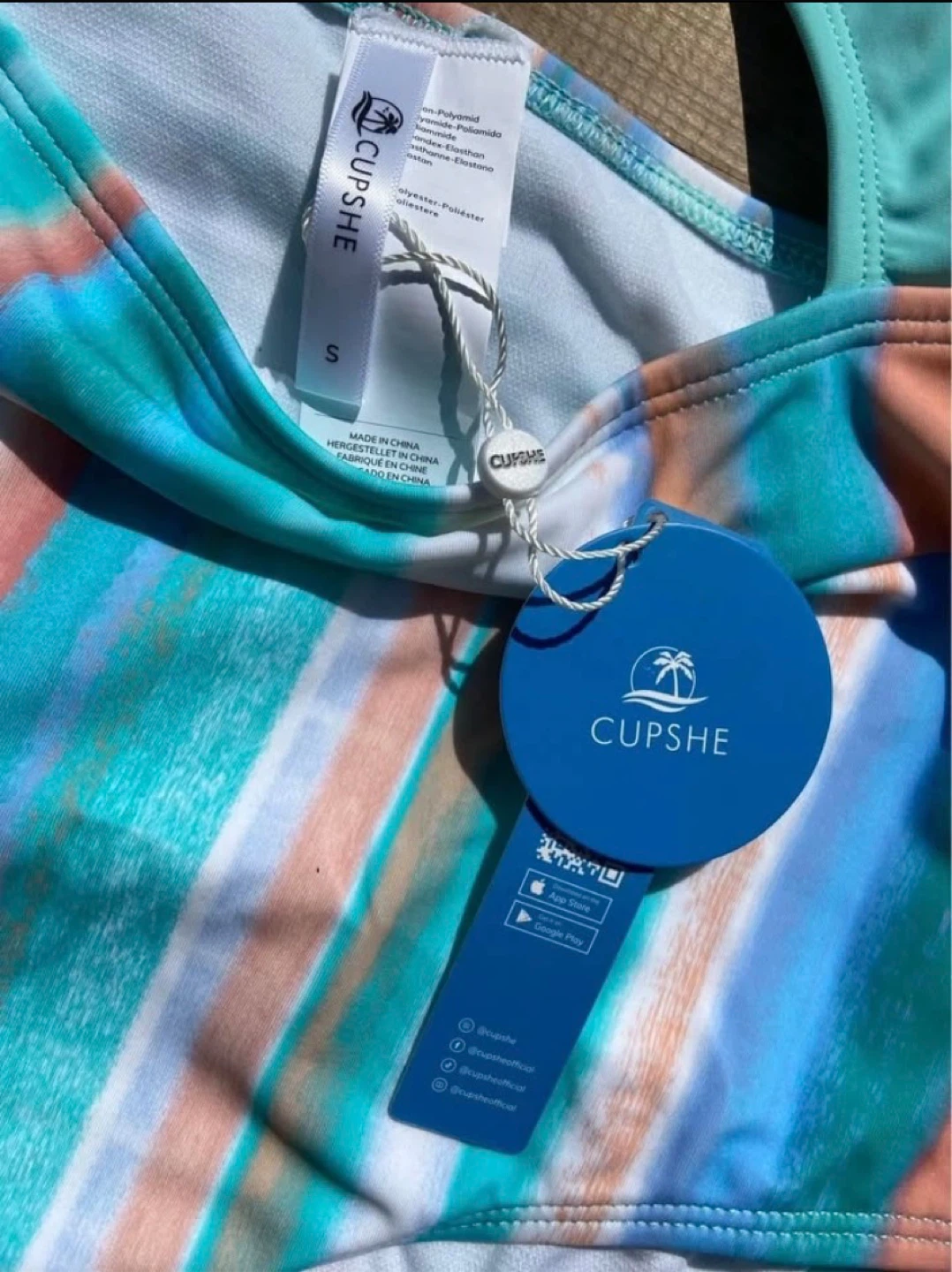 NWT: Cupshe One-Piece Cutout Bathing Suit - Small - photo 3