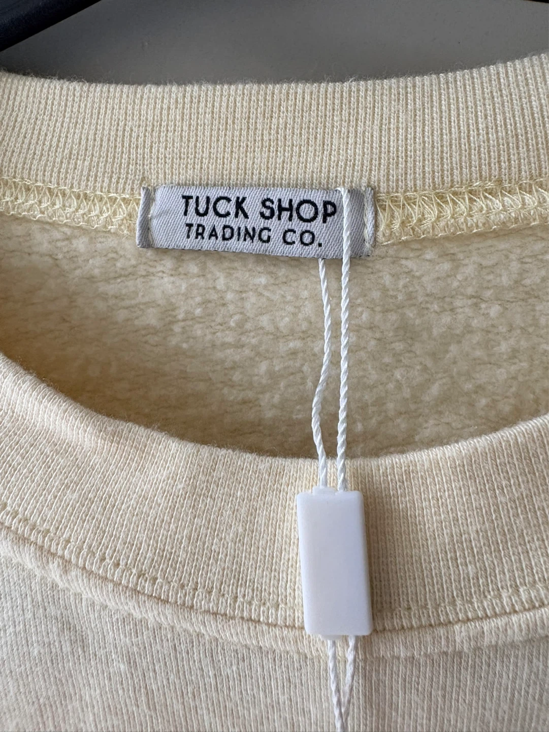 NWT ButterCream Yellow Farrah Fawcett Graphic Sweatshirt - photo 3