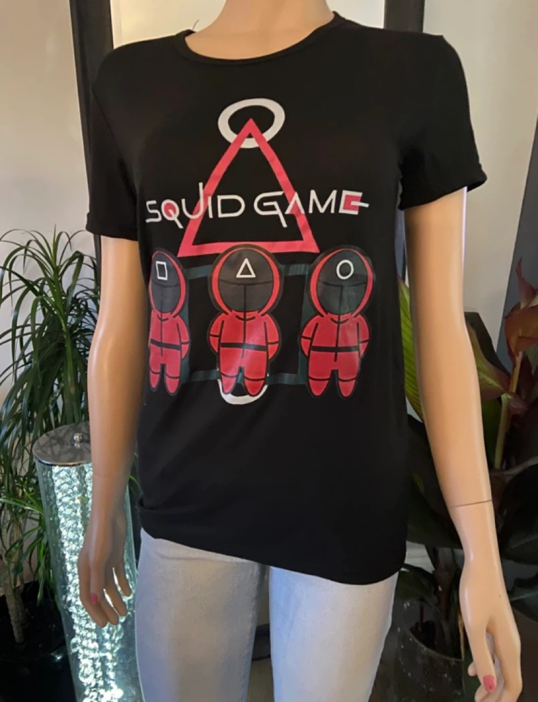 NEW: Ladies Halloween Squid Game Black T-Shirt Size Small