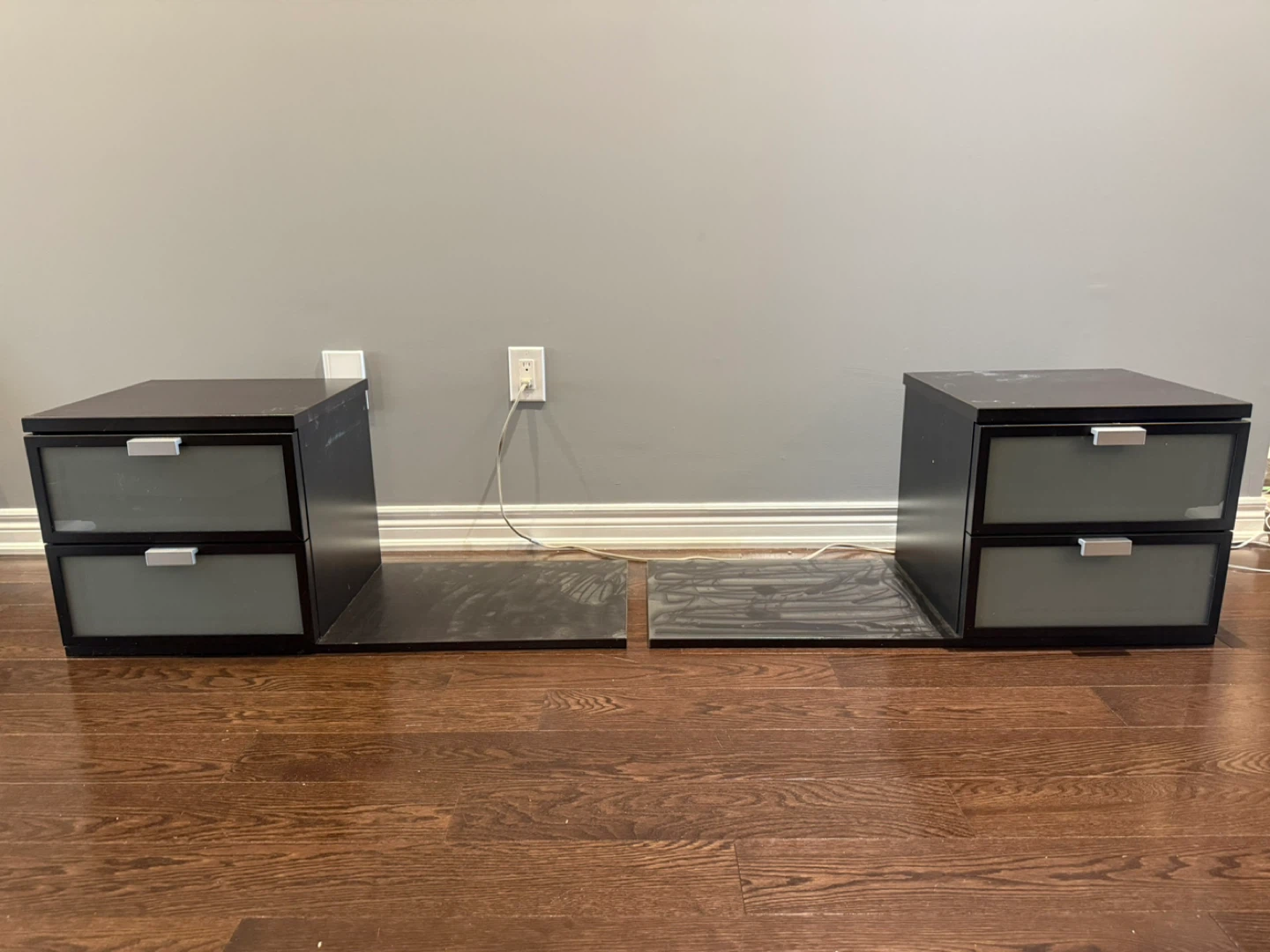 2 Dark Brown Bedside Storage Cabinets Frosted Glass Drawers