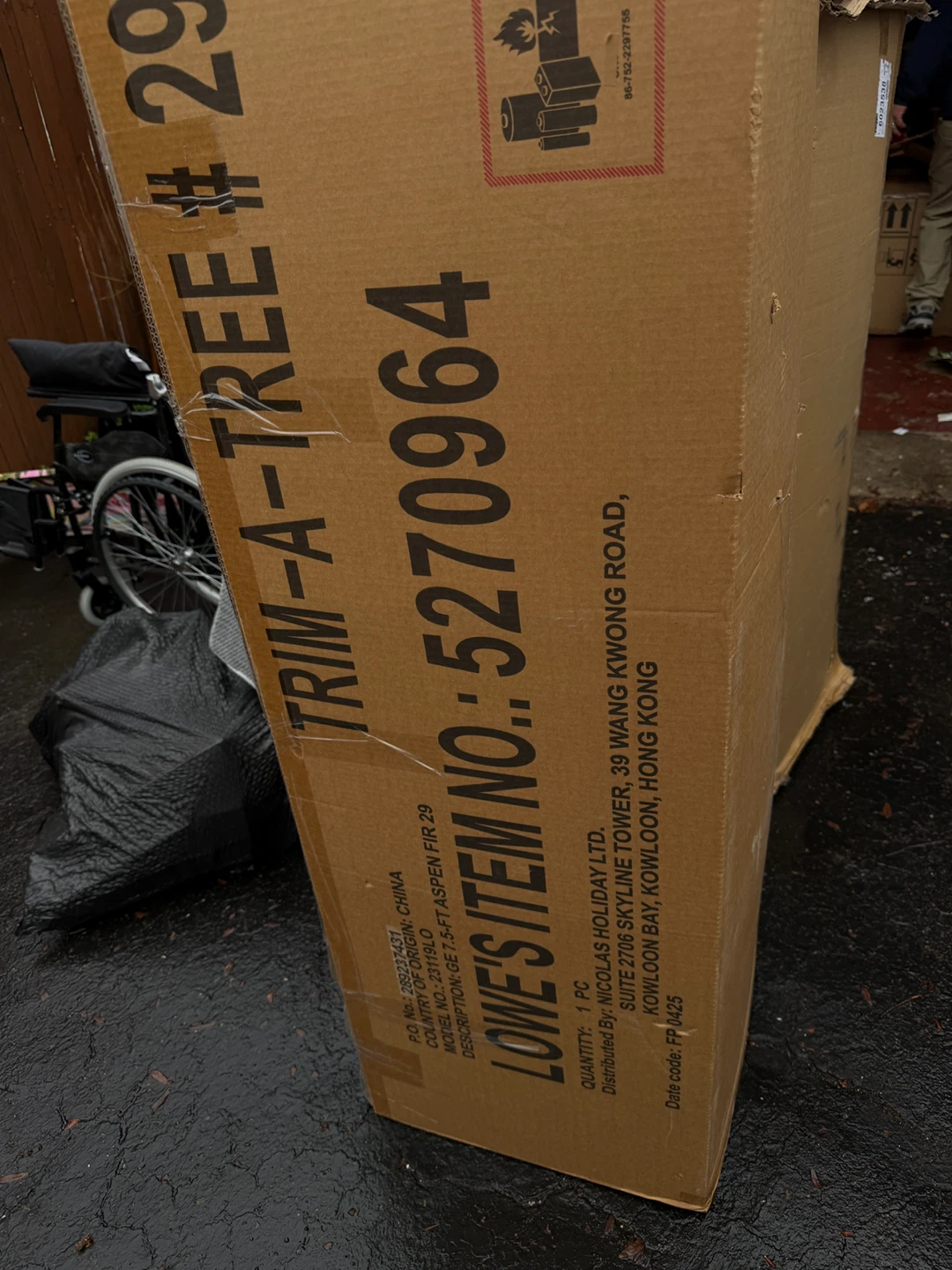 GE 7.5 ft Christmas tree viral - photo 2