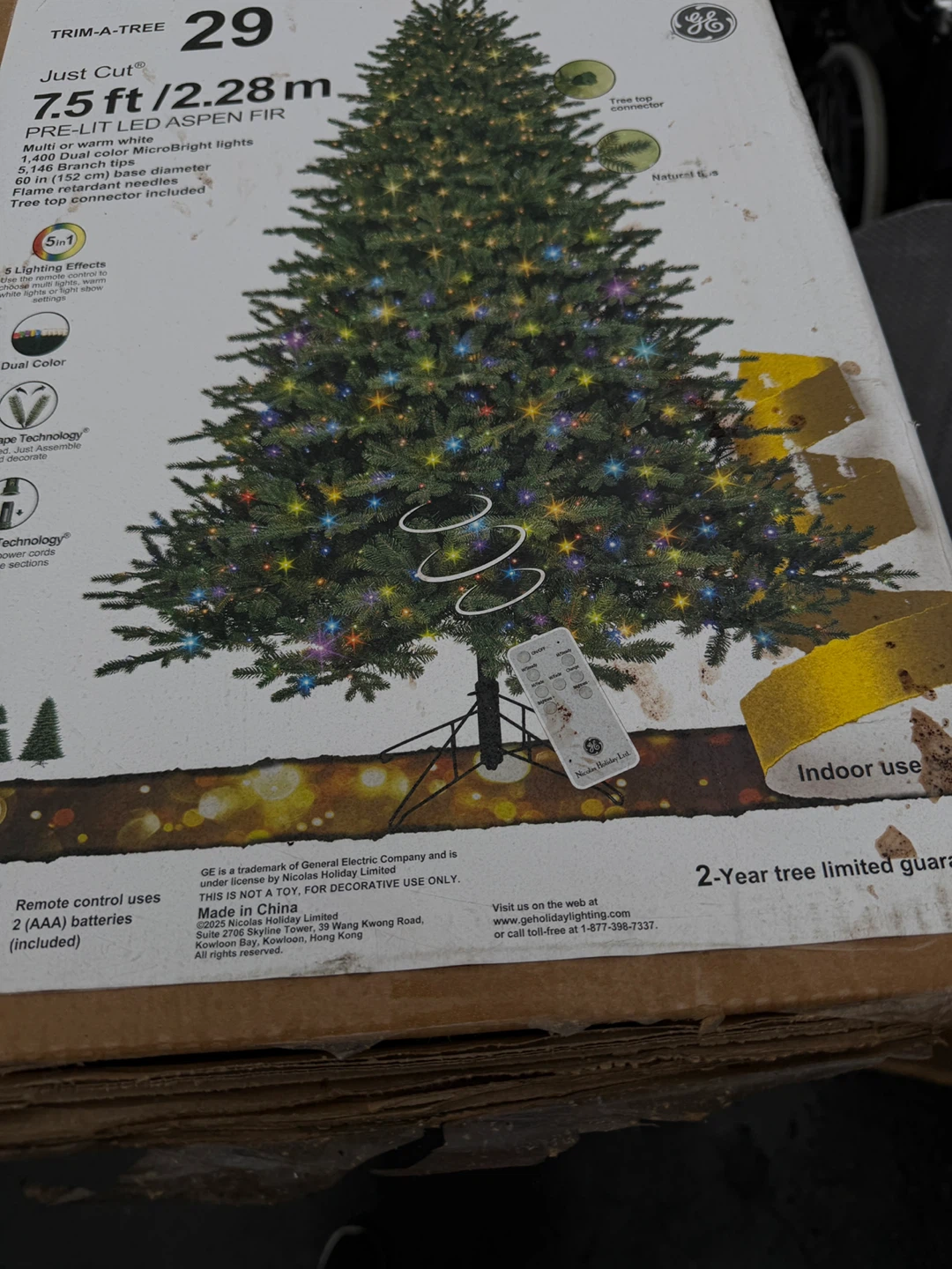 GE 7.5 ft Christmas tree viral