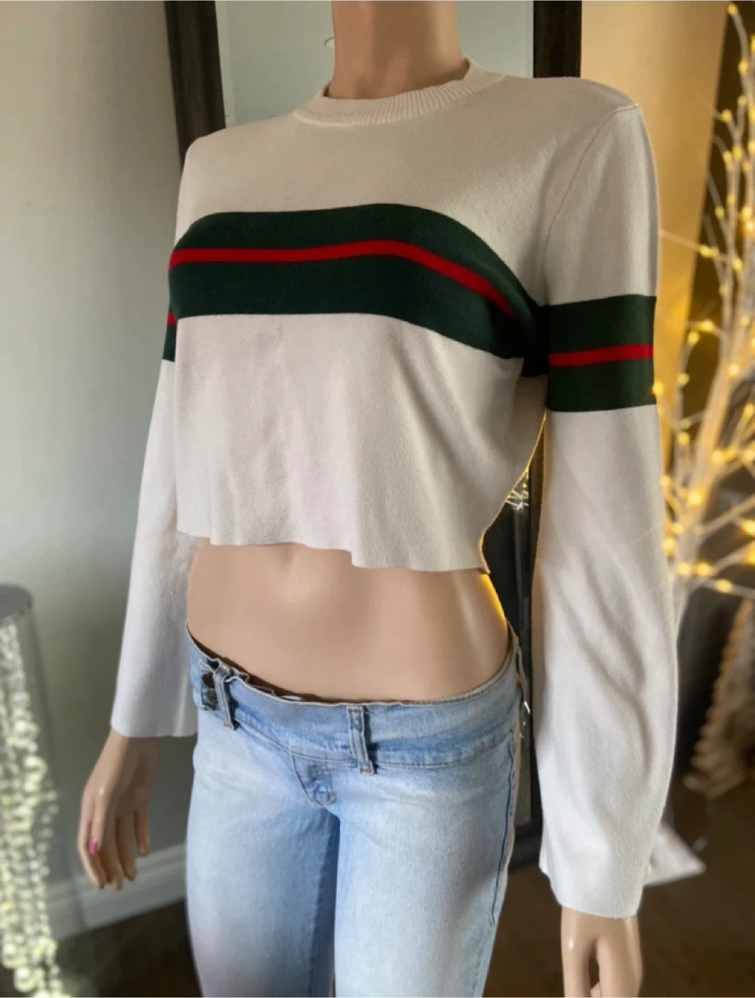 EUC Cream Cropped Sweater w Stripes by Paper Heart L - photo 2