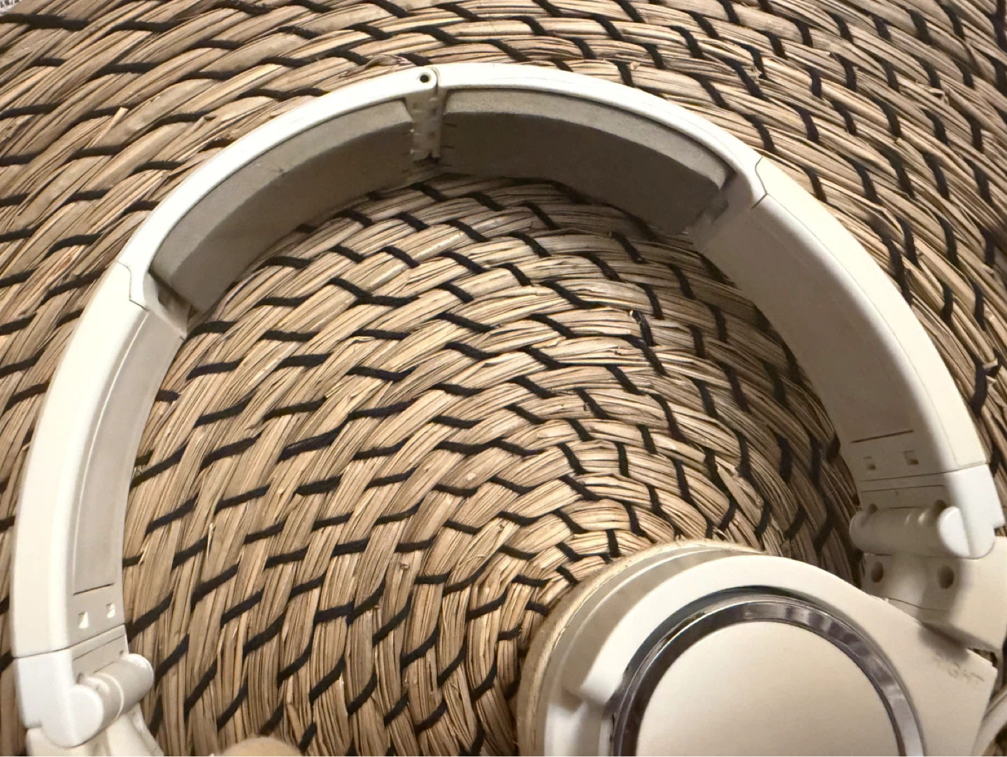 JVC White On-Ear Headphones - photo 3