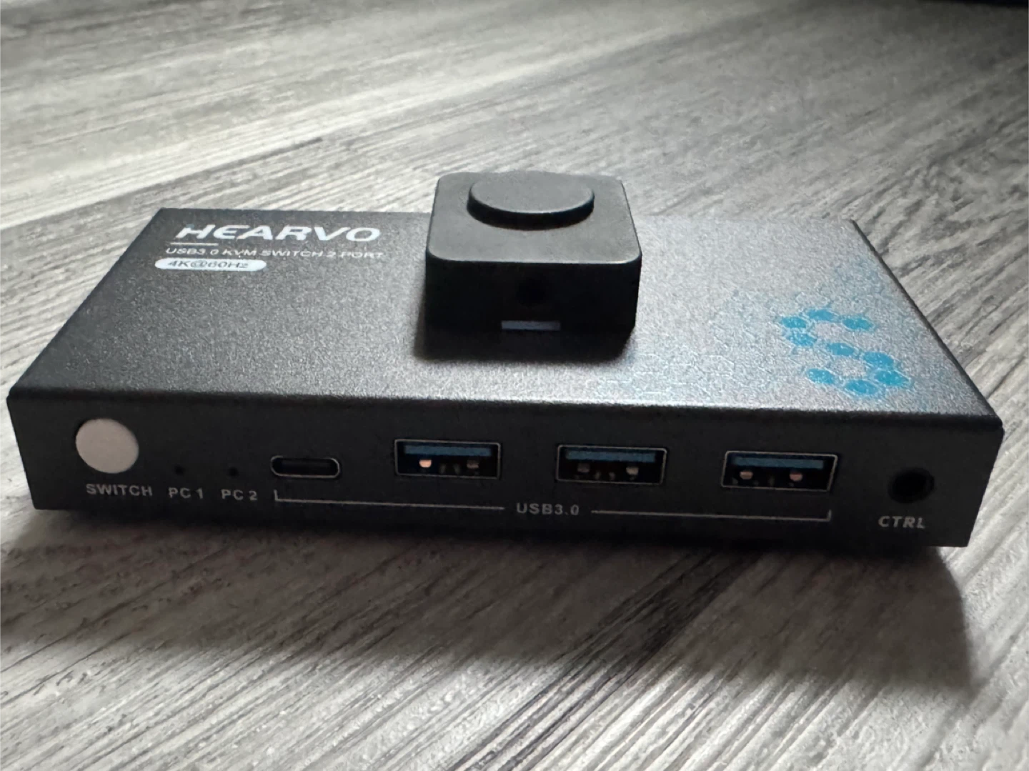 HEARVO USB 3.0 KVM Switch 2 Port 4K@60Hz - photo 2