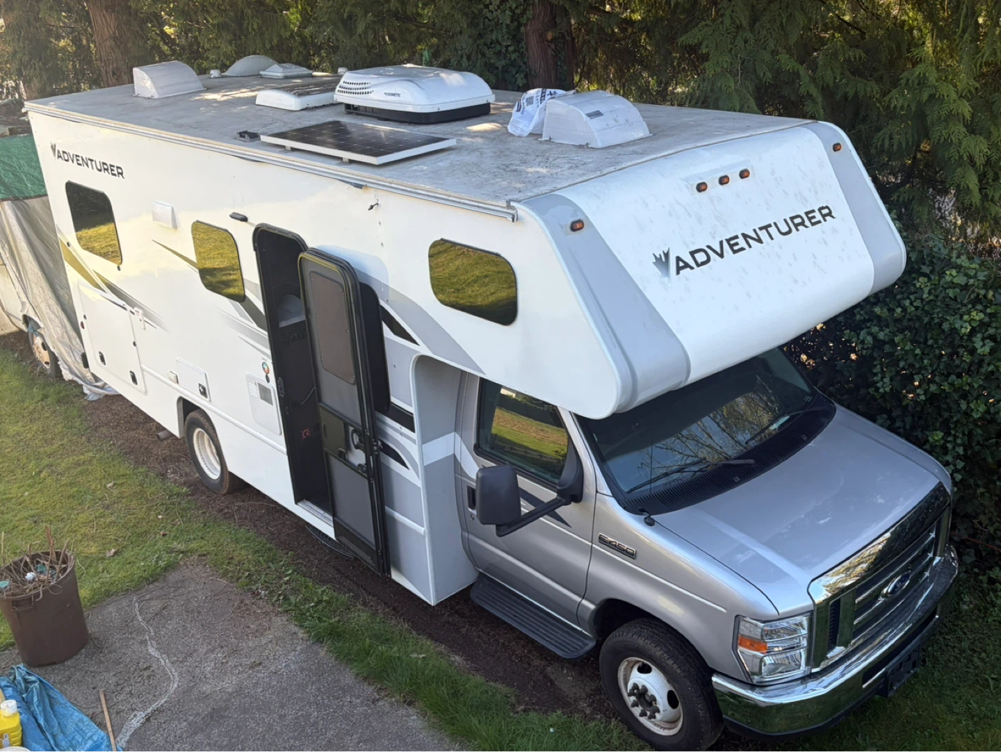Adventurer RV Camper - photo 4