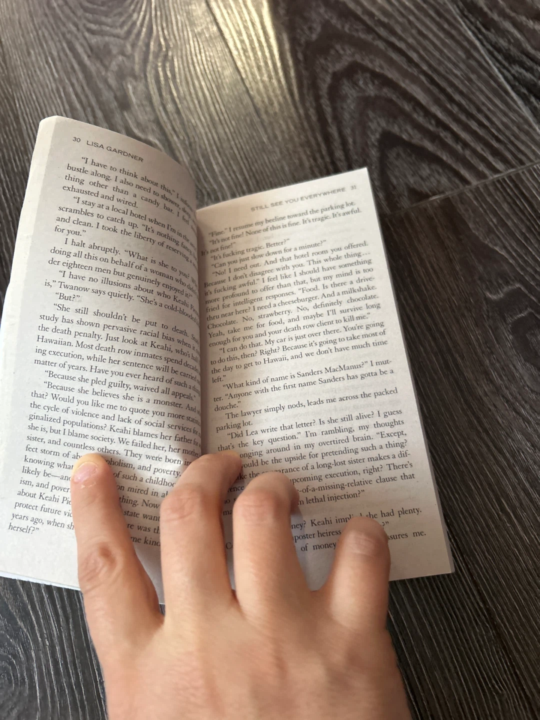 Still see you everywhere novel by Lisa Gardner #thriftypick - photo 2