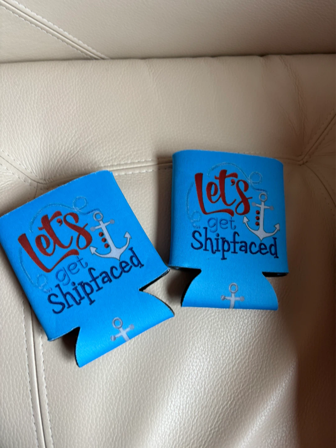 Set of 2 Blue Cruise Theme cold can holders