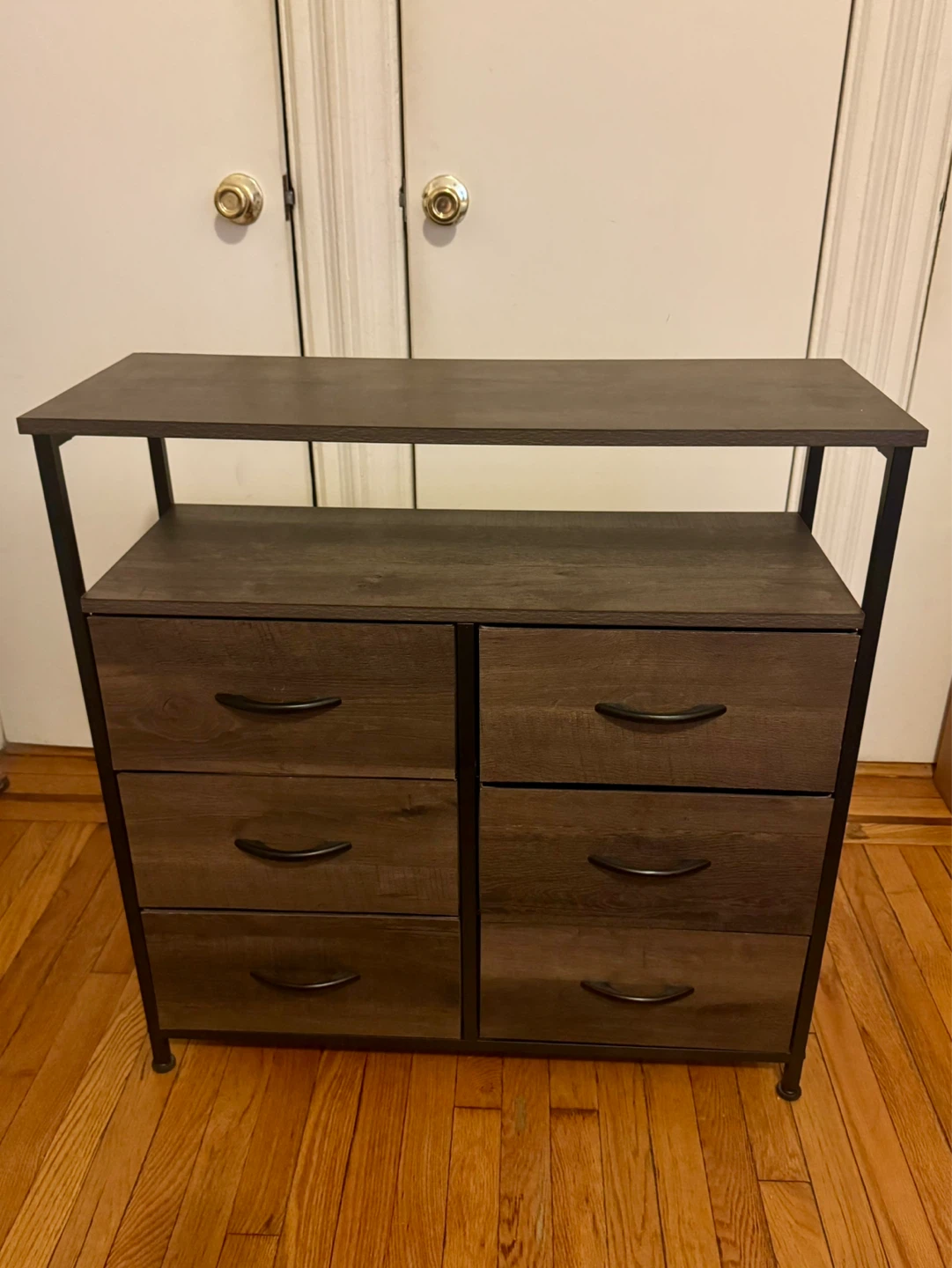6-Drawer Dresser with Wood Grain Finish - photo 2
