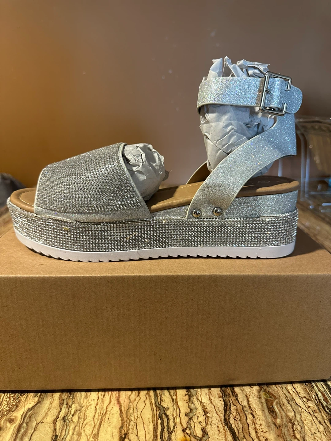 Forever Women's Silver Rhinestone Platform Sandals Size 10